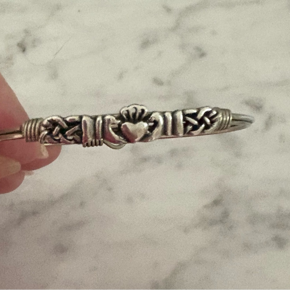 Luca & Danni Silver tone Celtic Knot Bangle